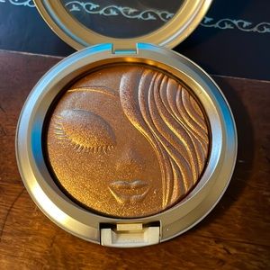 MAC Cosmetics Mariah Carey Collection My Mimi Extra Dimension Skinfinish.